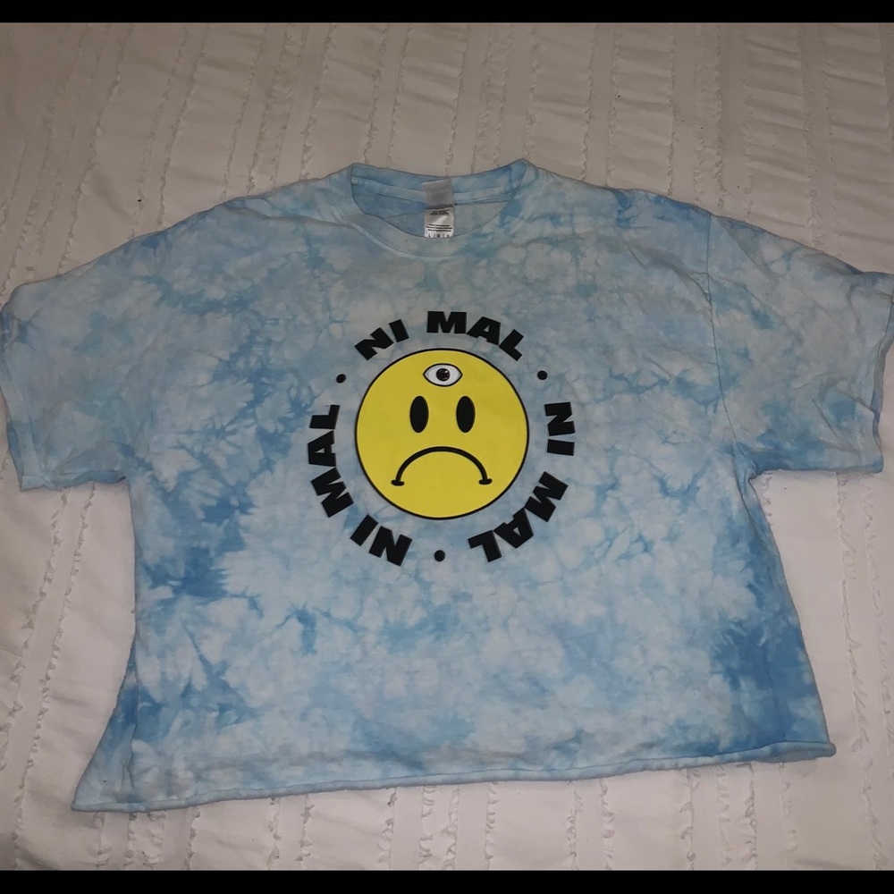 BAD BUNNY TSHIRT